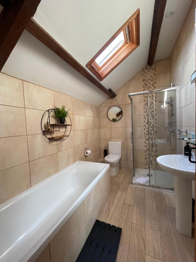 Cilhendre Holiday Cottages - The Dairy Swansea Kültér fotó